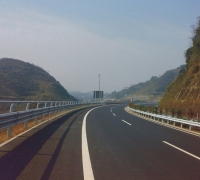 优质高速公路护栏 贵州公路防撞护栏供应
