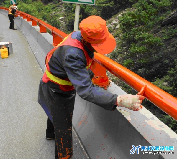 贵州碳素钢防撞护栏/贵阳栏杆 生产厂家 专业安装
